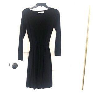 Long sleeve black dress with pockets